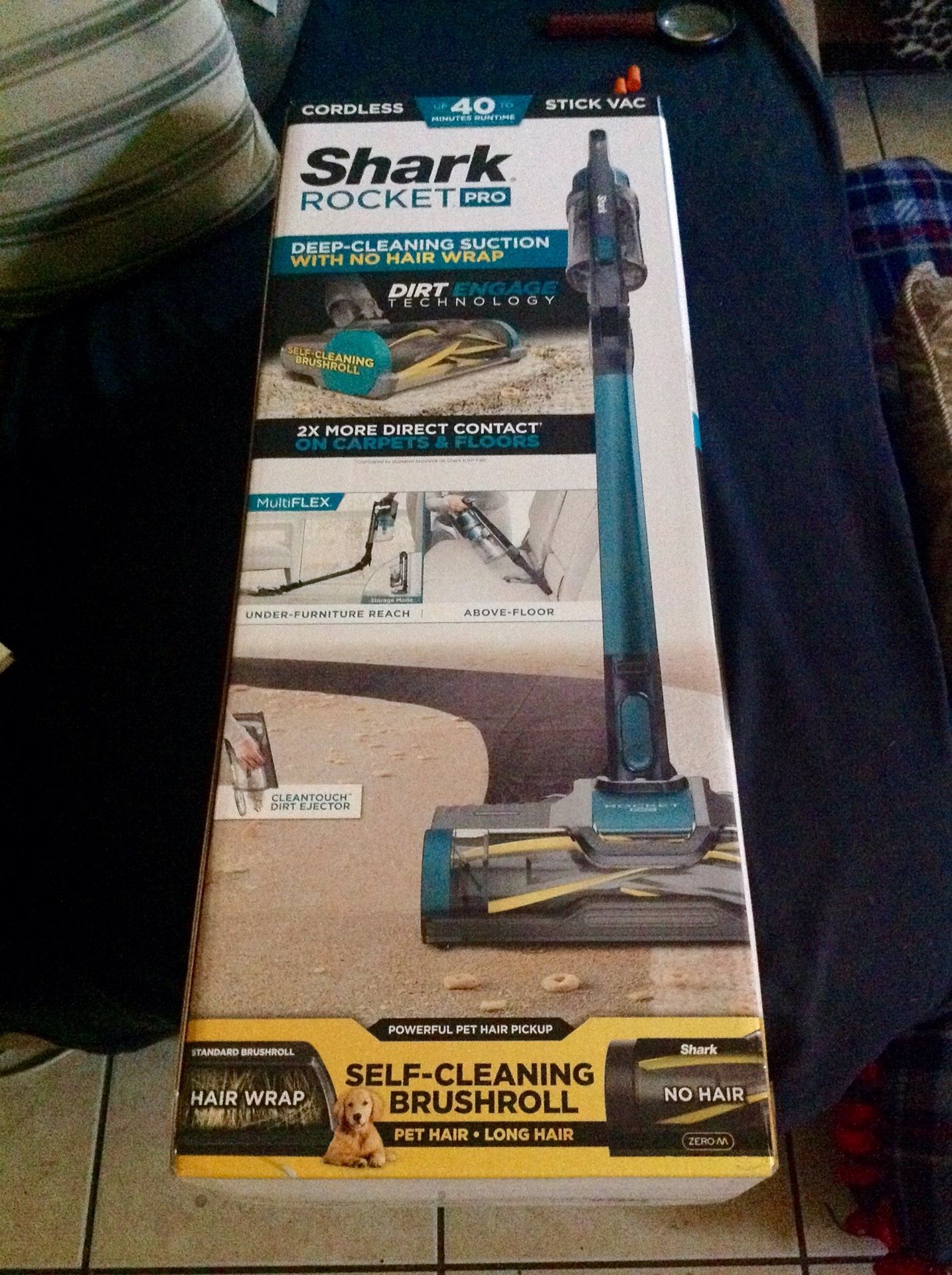 Pro edition Cordless ultra lite shark rocket vacuum with multi flex lithium ion. New never used. Dual capacity rechargeable pack carpet cleaner