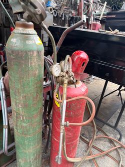 Cutting torch on good condition victor brand 3/4 full