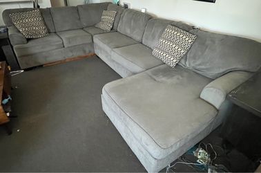 Six seater sectional couch