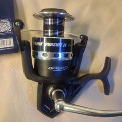 New Penn Pursuit IV 8000 Spinning Reel