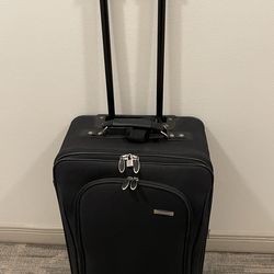 Large, 26" Black SOFT-SIDE 'FORECAST' Luggage - price is firm.