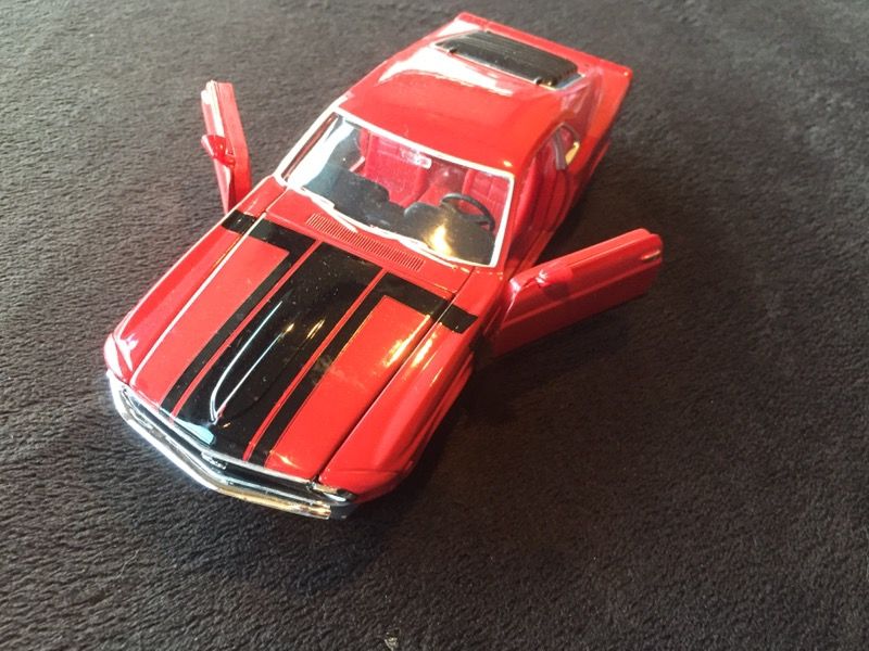 Welly No. 2088 1970 Ford Mustang Toy Car