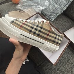 Burberry Shoes