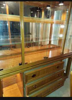REDUCED China Cabinet w/Table & 6 Chairs to Match