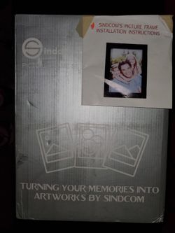 8 pcs Picture FRAME Set (NEW) UNOPEN