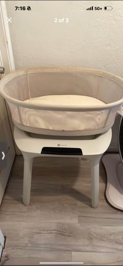 4U Moms Bassinet 