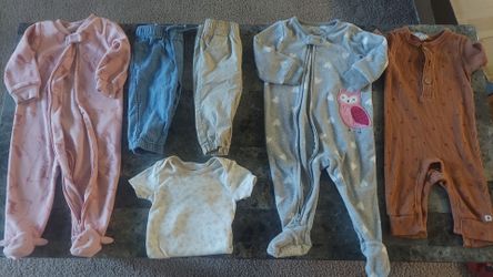 Baby girl clothes 6-9 months
