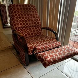 Recliner- Good Condition 42”H extended 37”