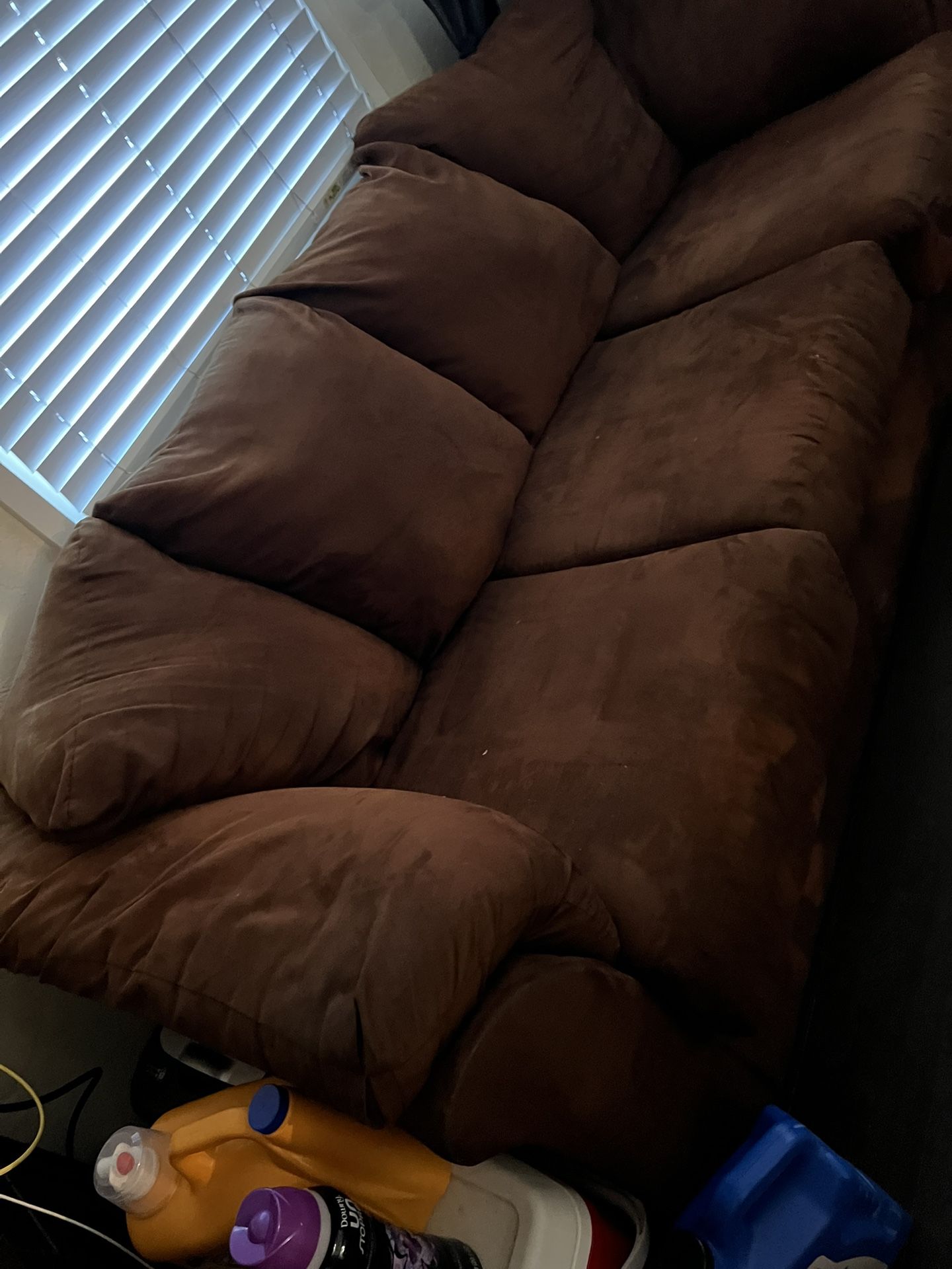cauch for sale very good condition
