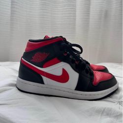 Nike Air Jordan 1