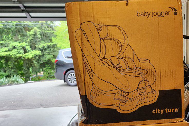 Brand New Baby Jogger City Turn Convertible Car Seat