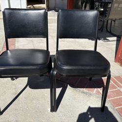 Retro Black Chair Set