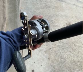 DAIWA SALTIST 20HA level wind combo
