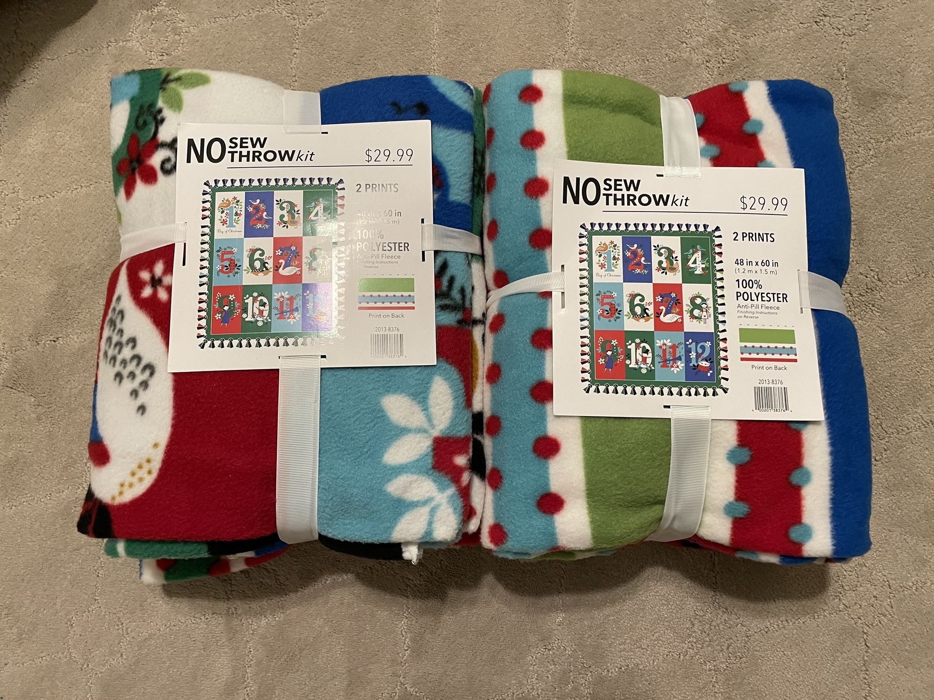 2 Christmas No Sew Throws