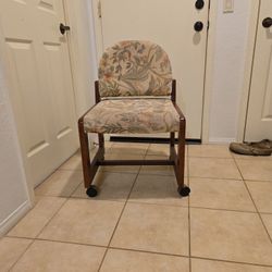 Free Chair With Wheel
