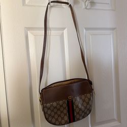 Vintage gucci shoulder bag