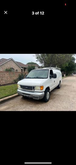 2007 Ford E350 extended cab cargo van