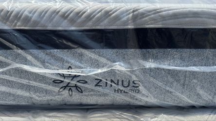 Zinus Ultra Cooling Green Tea Hybrid Mattress
