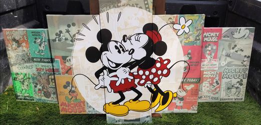 Mickey and Minnie hanging pucture