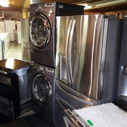 Blow Out Sale lightly used Refrigerators Washer Dryer Oven Stove Stackable Free Warranty Free Financing Available 90day TO Pay 