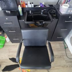Shampoo Station And Chair