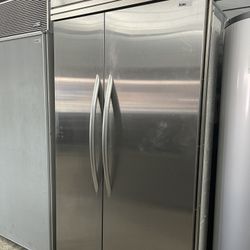 Kitchen Aid 42” Built In Refrigerator Side By Side In Stainless Steel Used