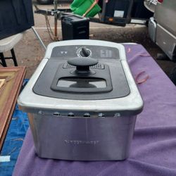 FARBERWARE 4L DEEP FRYER 