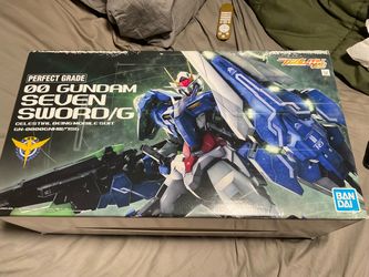 Bandai Perfect Grade 00 Gundam Seven Sword/G