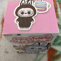 Exciting Macaron Secret Labubu