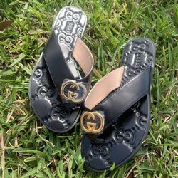 Women’s Black Gucci Slides Sandals Size 37