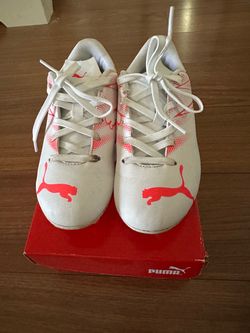 Puma Kids Soccer Cleats Size 13