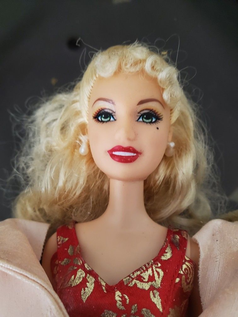 2004 Barbie