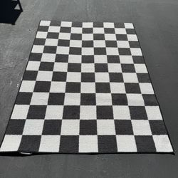 Room Essentials 4'x5'5" Washable Small Checker Accent Rug Charcoal and Ivory Excellent Condition 