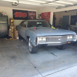 1969 4 Door SD On 26's 