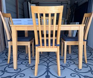 Dinning Table and Chairs