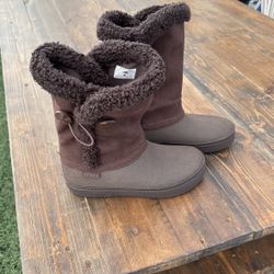 CROCS BOOTS WOMEN 7