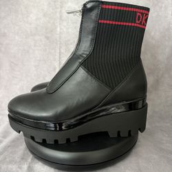 DKNY Harli Platform Boots Women’s US Size 8M EU 38.58 UK 5.6M