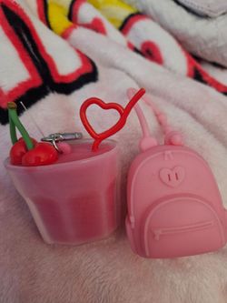 BATH AND BODY WORKS POCKET BAC SANITIZER HOLDER...