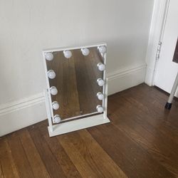 Vanity Mirror With Lights