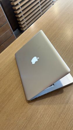 Apple MacBook Pro 13” i5/8GB/256GB SSD $140