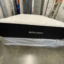 Queen size intellibed