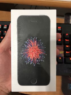 BNIB NEW Apple iPhone SE 32gb space grey