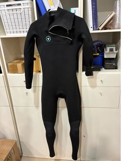 Full-body Black wetsuit