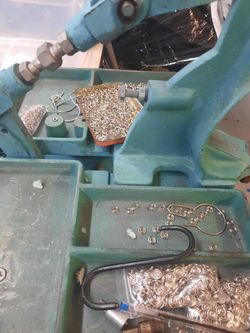 Maquina Para Pegar Broche
