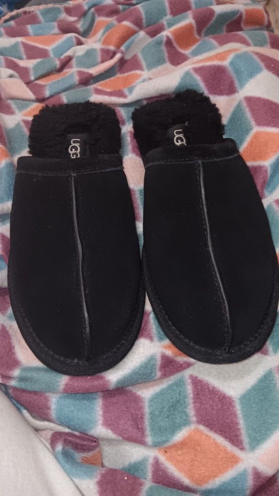 Ugg Slippers 