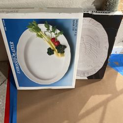 Decorative and Fine Ceramic Platters 