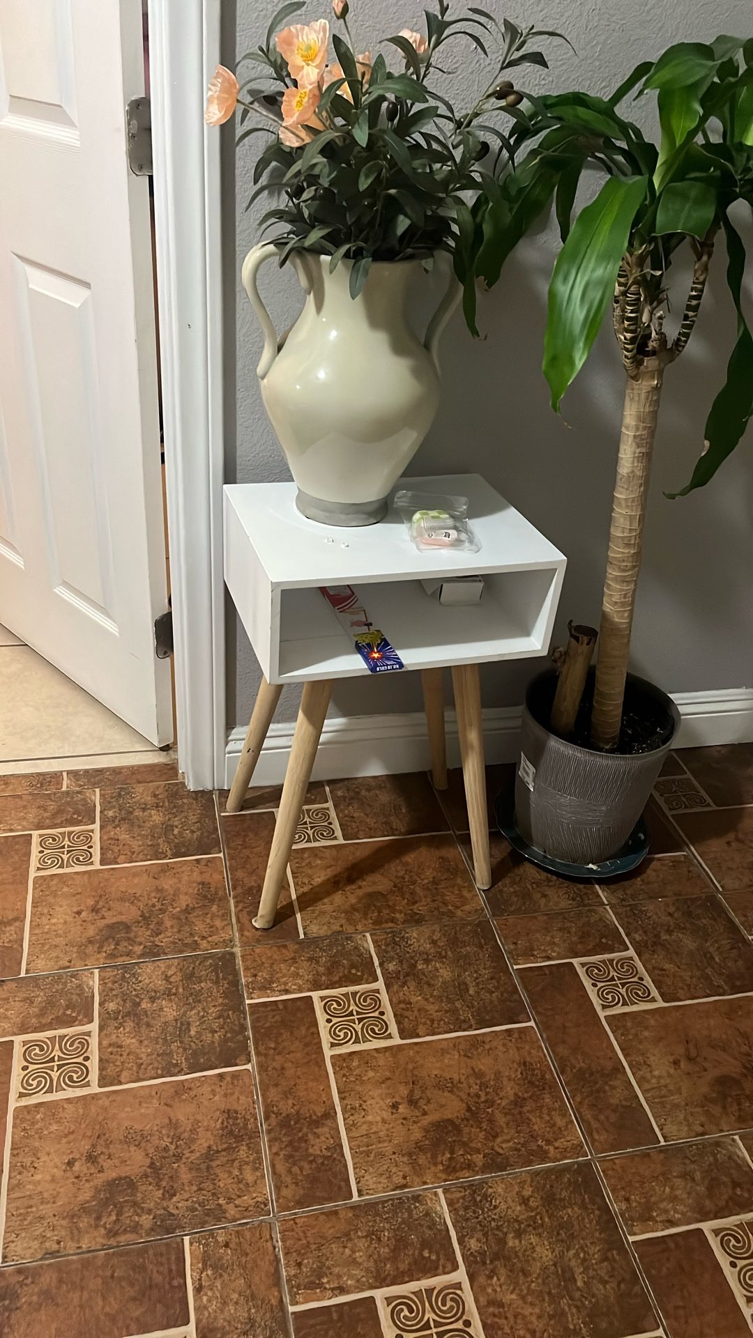 Los 2 Por $22 O $8 Por La Mesita