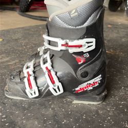 Youth Ski Boots 23.5