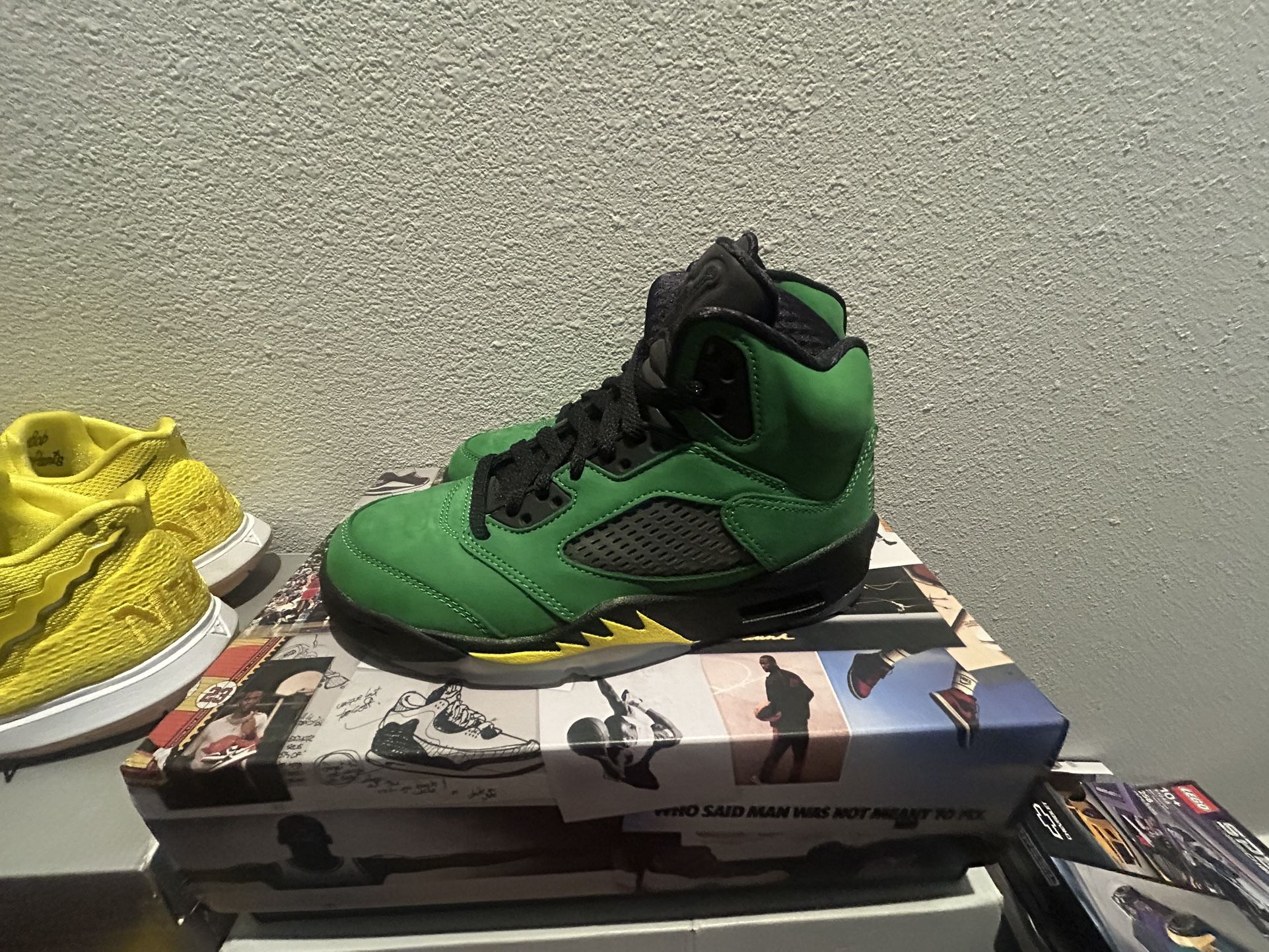 Jordan’s size 4.5y