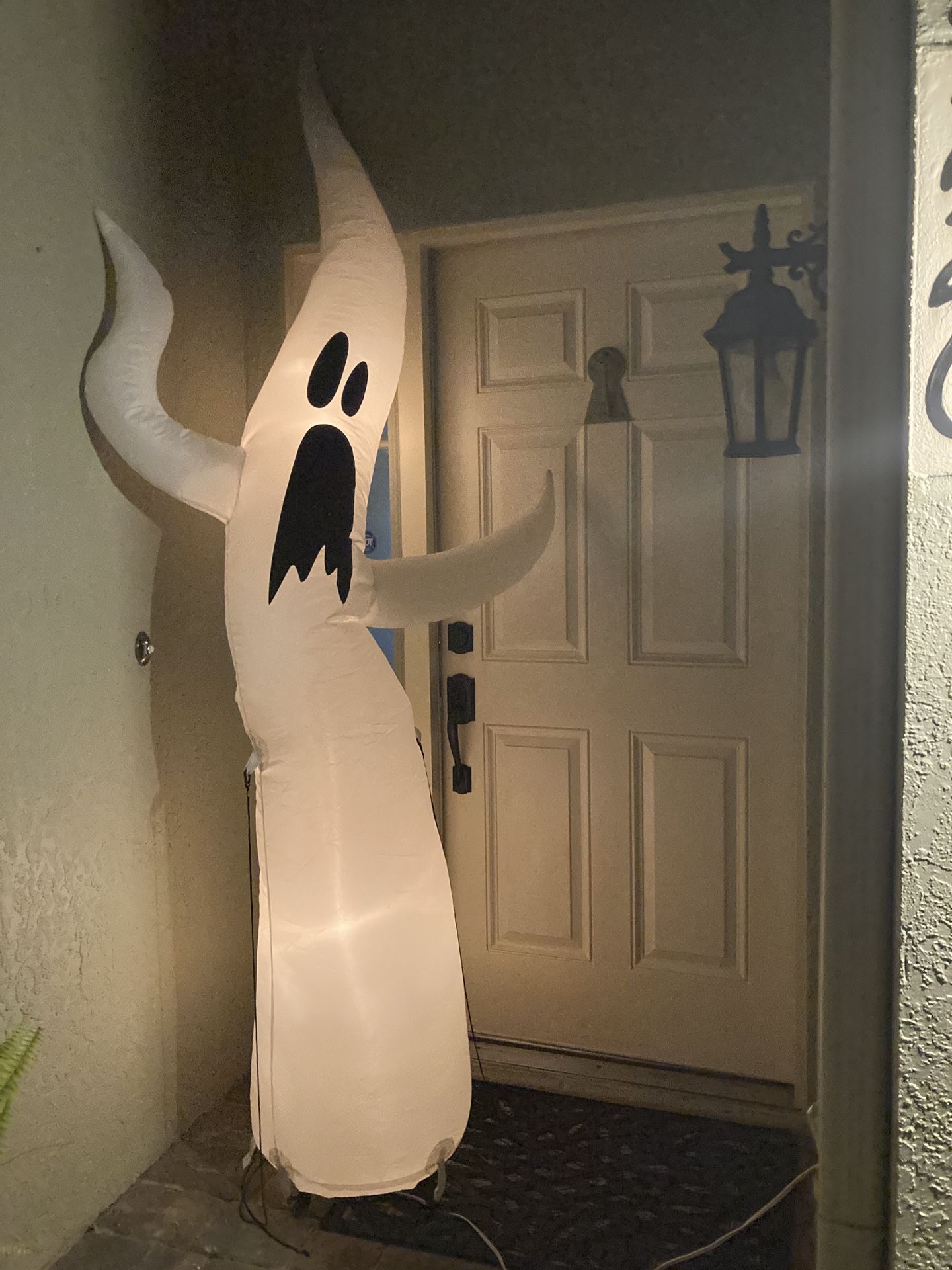 8 Ft Tall Inflatable Halloween Ghost!
